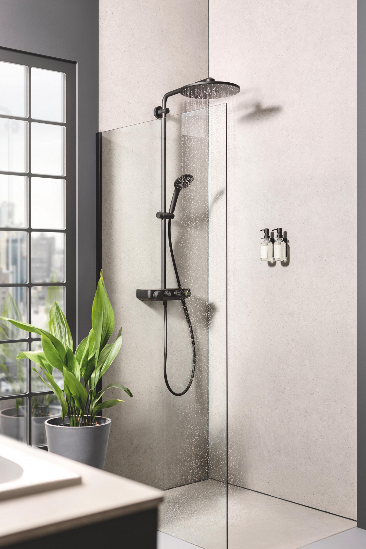 GROHE Smart shower system Phantom Black