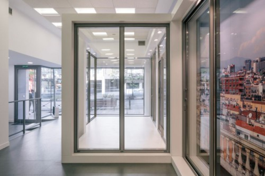 Technal sowhroom 23957