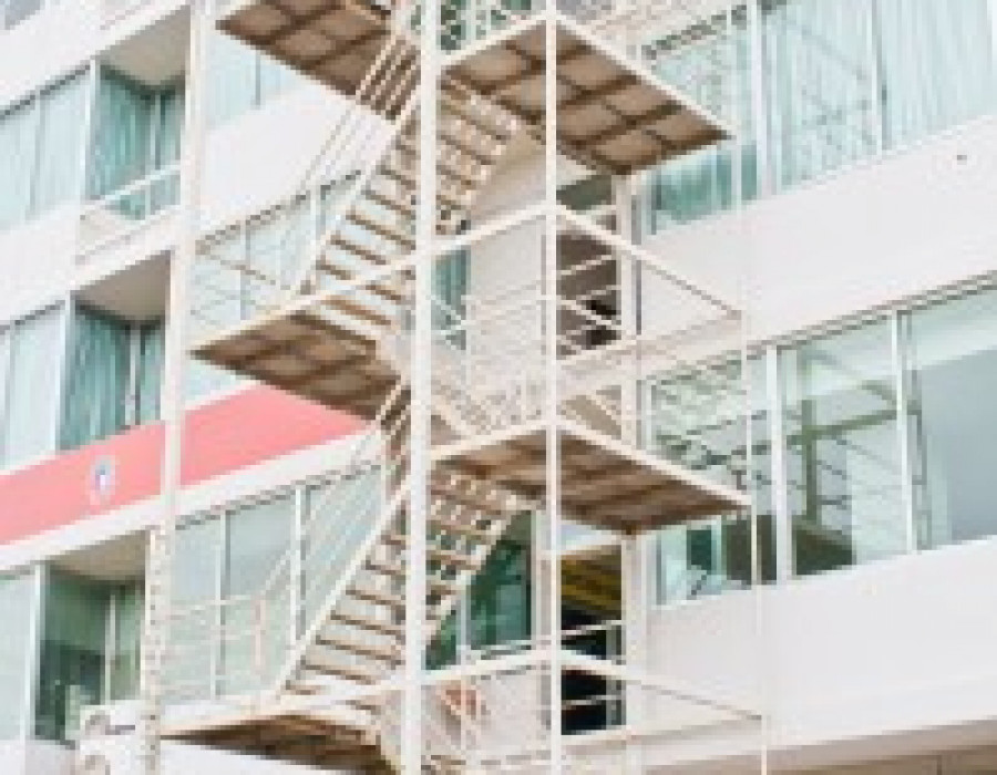Escaleras incendios123rf 18720