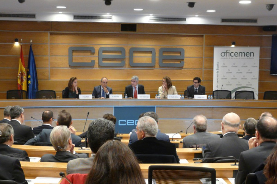 Oficemen crecimenta ceoe 17282