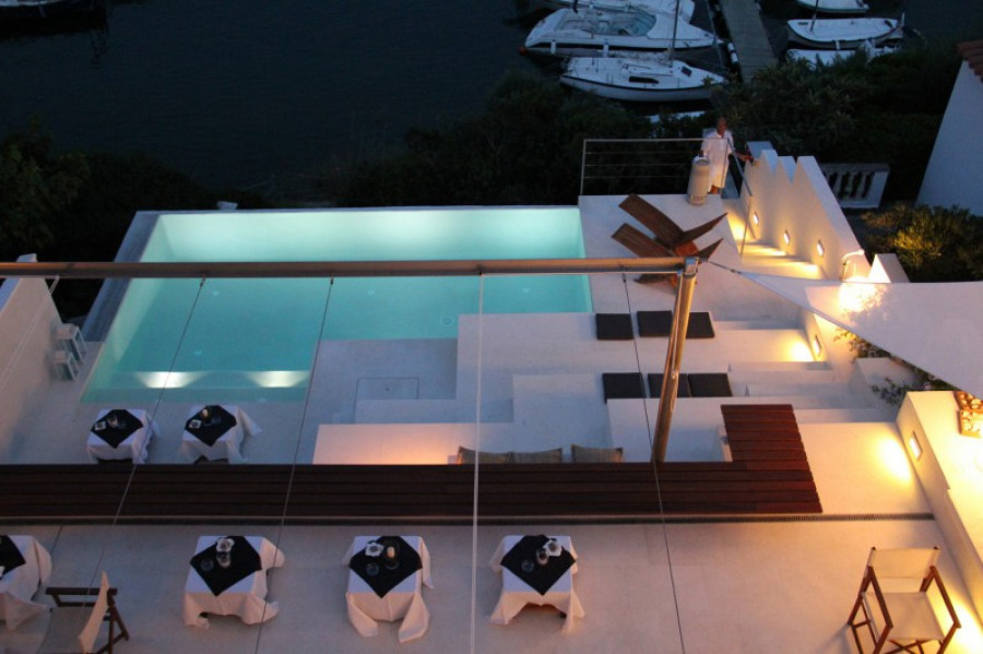 Piscinadesbordante menorca 15999