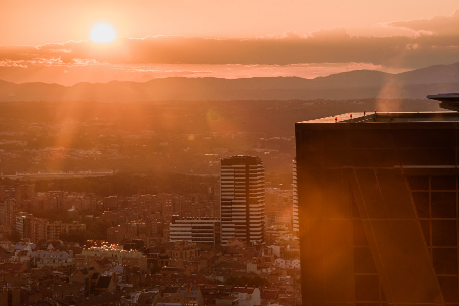 Atardecer desde la Torre Realia The Icon