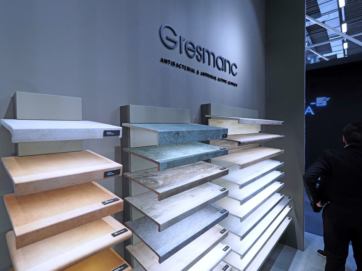 GRESMANC GROUP CERSAIE 03 (1)