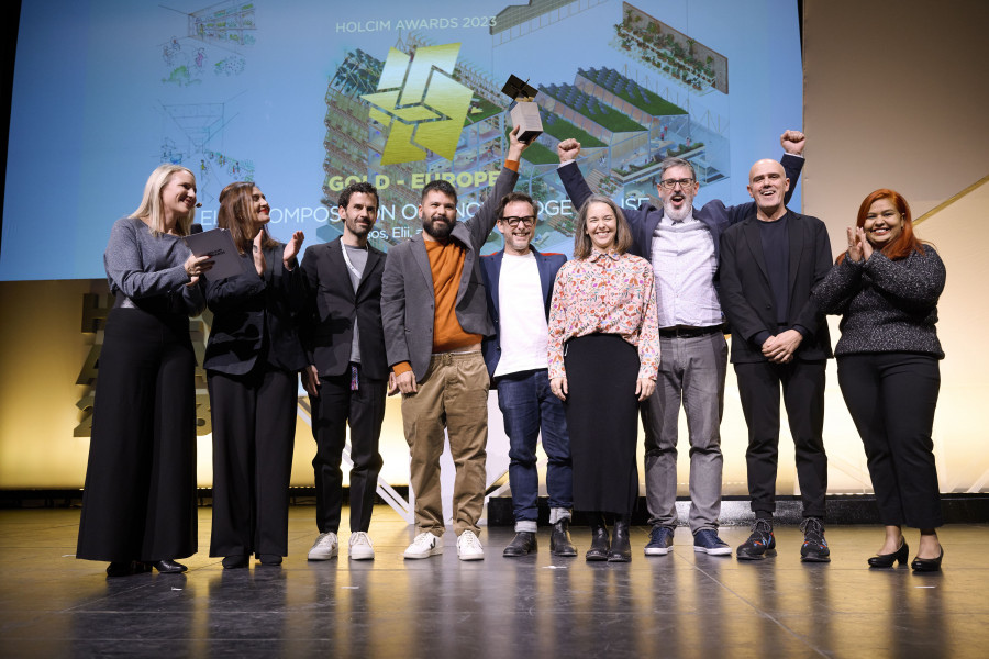 Europe Gold Spain   El 17 Composition of Knowledge House