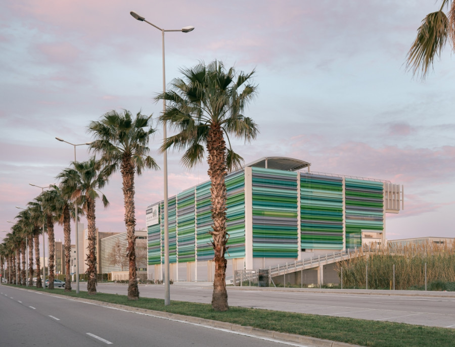 Edificio Gonsi Socrates Oficinas locales en alquiler Barcelona Fachada sur