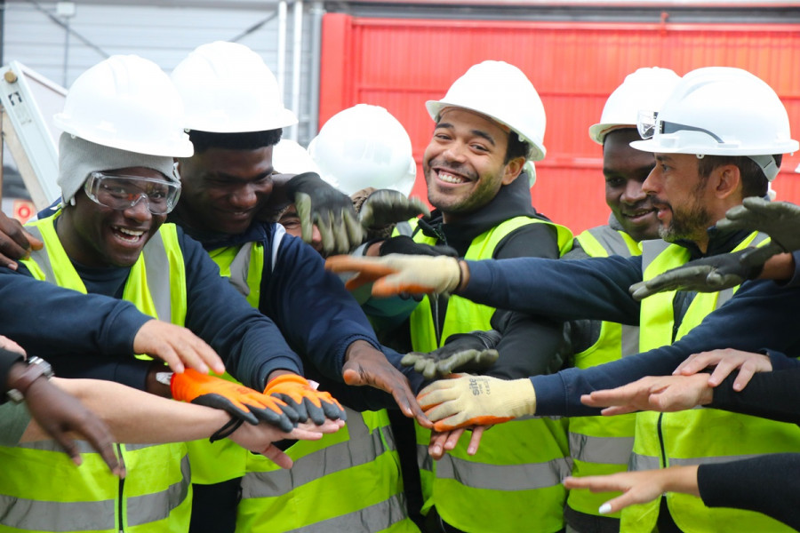 Profesionales de construccion alumnado FLC en Centro Formación